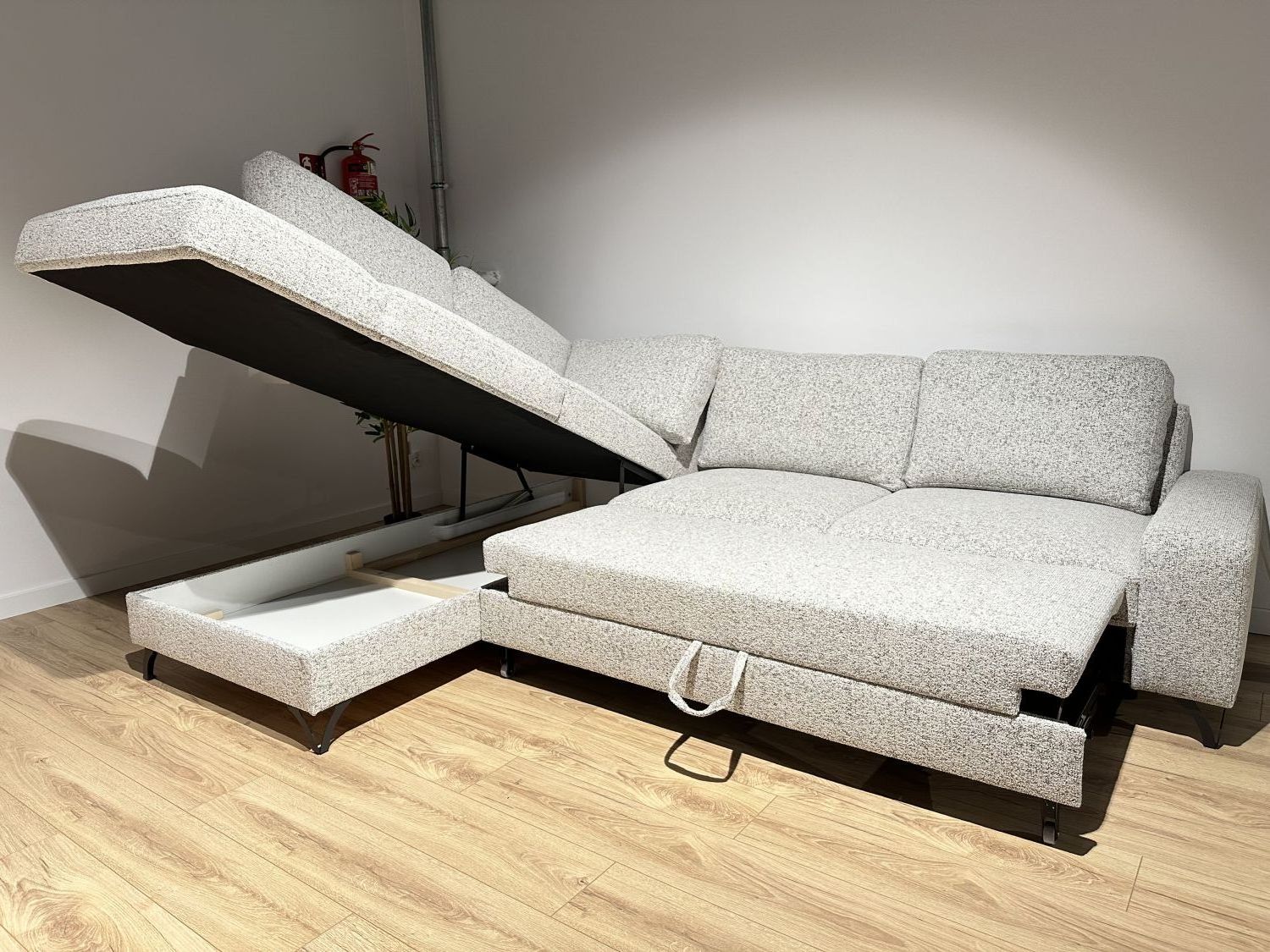 Narożnik Manson (Cloud 03) Lewy z elektrycznie wysuwanym